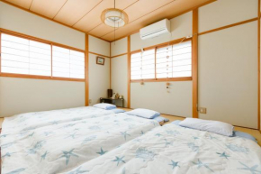 A&Z Guest House 四人部屋共用トイレシャワー室関空行南海線二色の浜駅三分